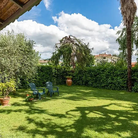 Tea Rose House * Capannori
